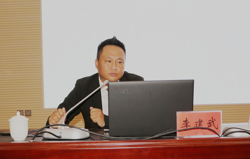 李建武_副本.jpg